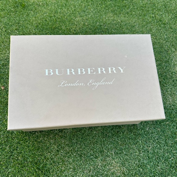 Burberry Check Hightop Sneaker size 37 - Picture 15 of 15